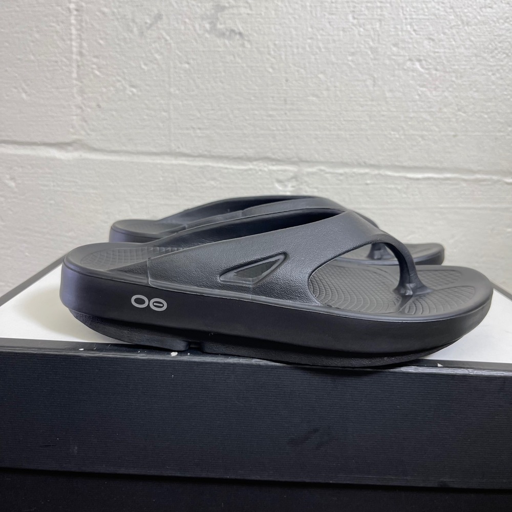 OOFOS OOriginal Black Recovery Sandal Flip Flop Slip On Women's 6 US/37 EU